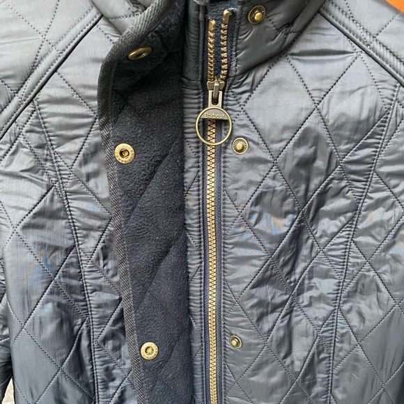Women's Barbour Cavalry Polarquilt Jacket - Picture 4 of 7